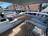 Prestige 460 Flybridge Seating